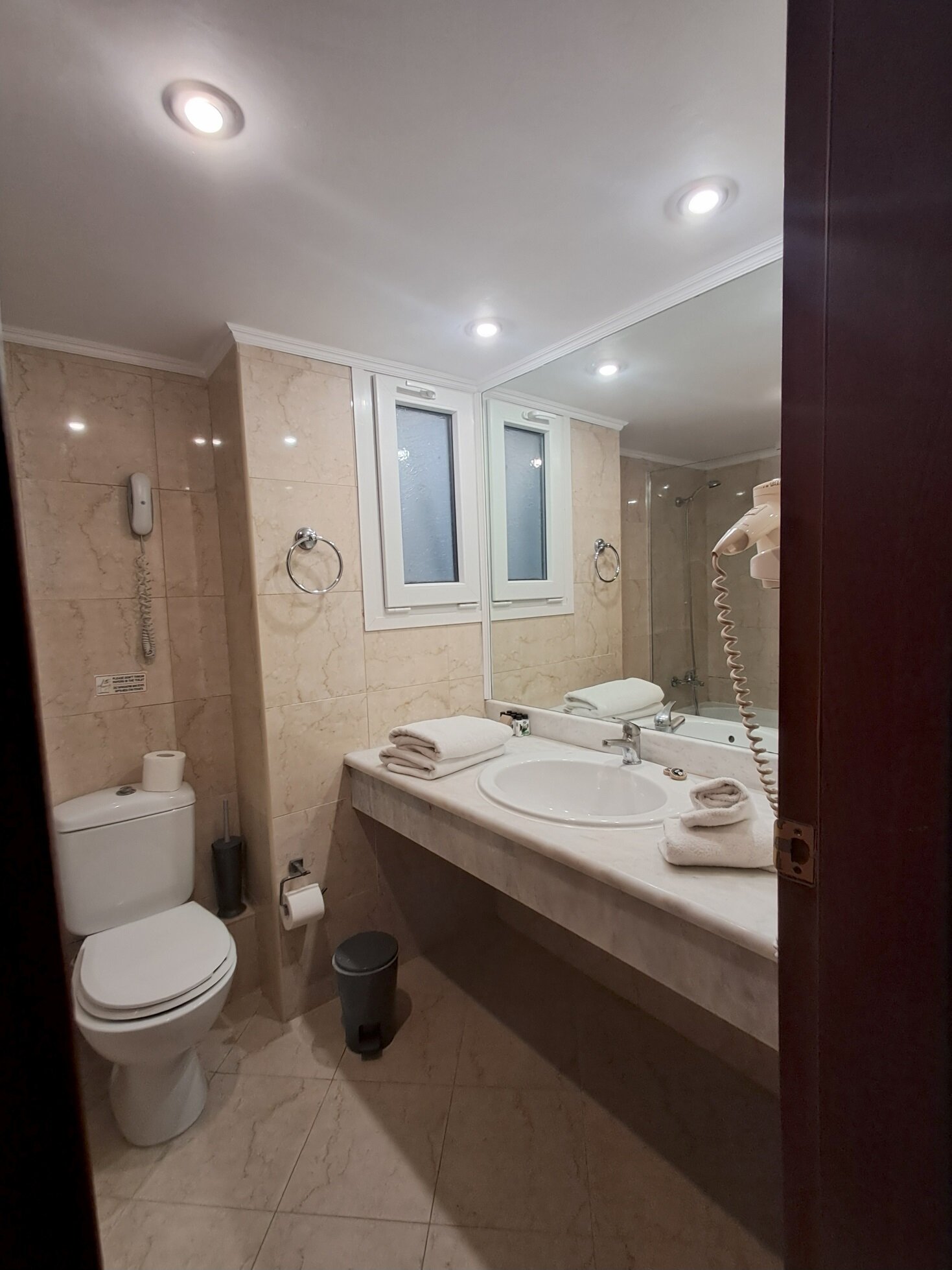 Ariti Grand Hotel-浴室