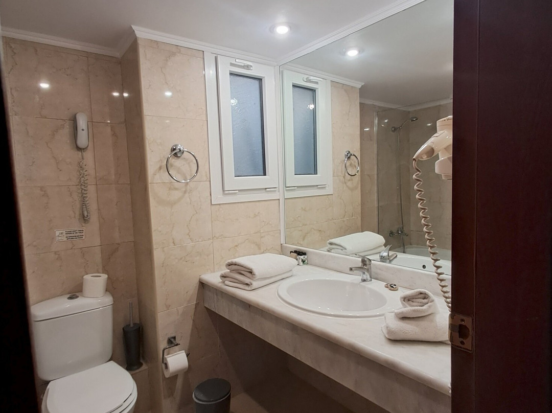 Ariti Grand Hotel主图