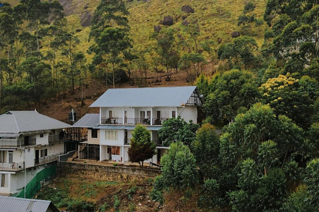 Misty Courtyard Resort Bungalow