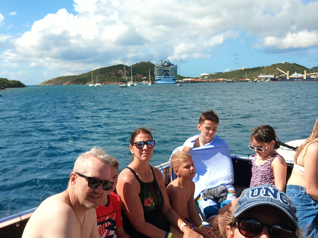 Sabrage Charters-圣 托马斯必去景点