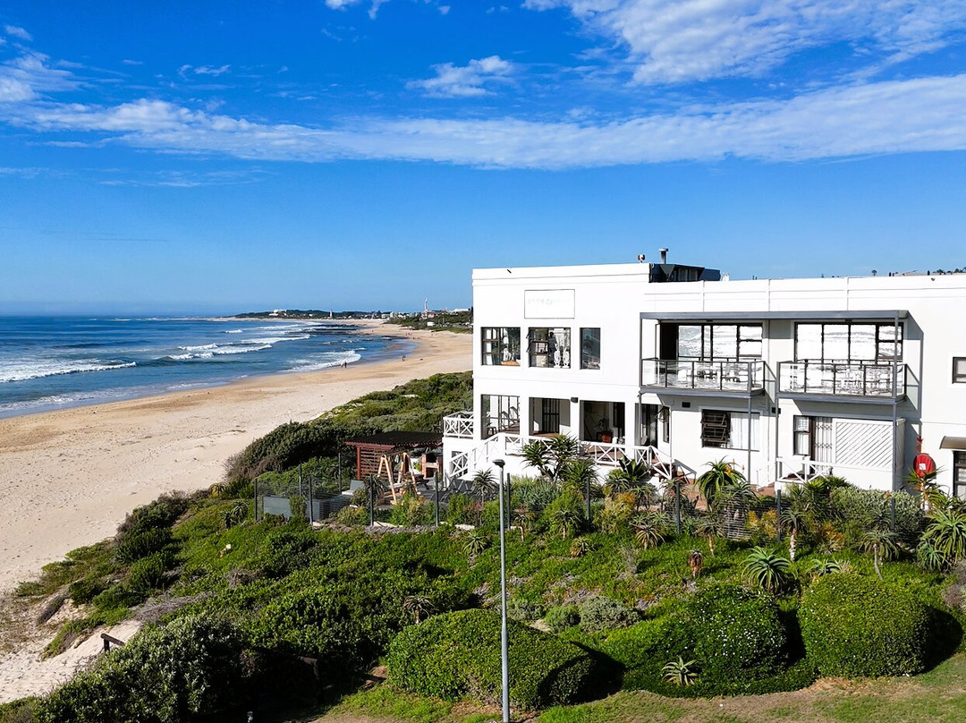 On the Beach Guesthouse & Suites主图