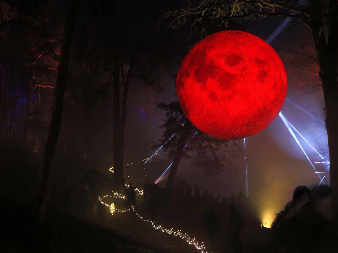 Leonardslee Illuminated-Lower Beeding必去景点