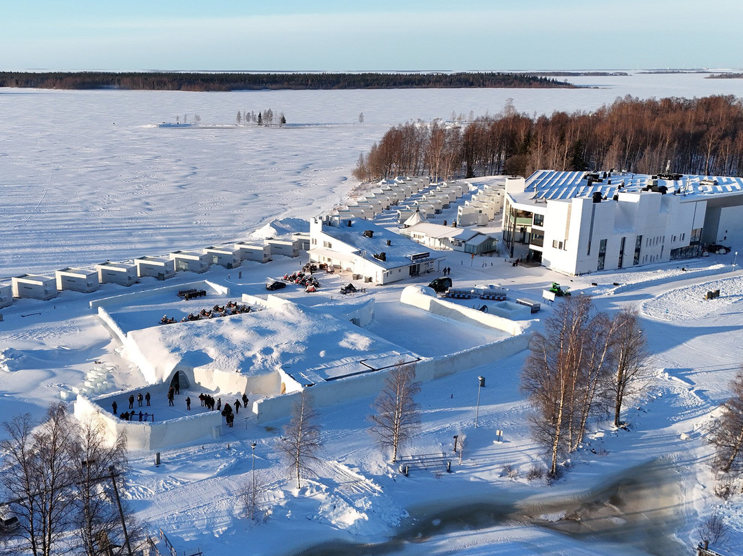 Simo旅游景点-冰雪城堡