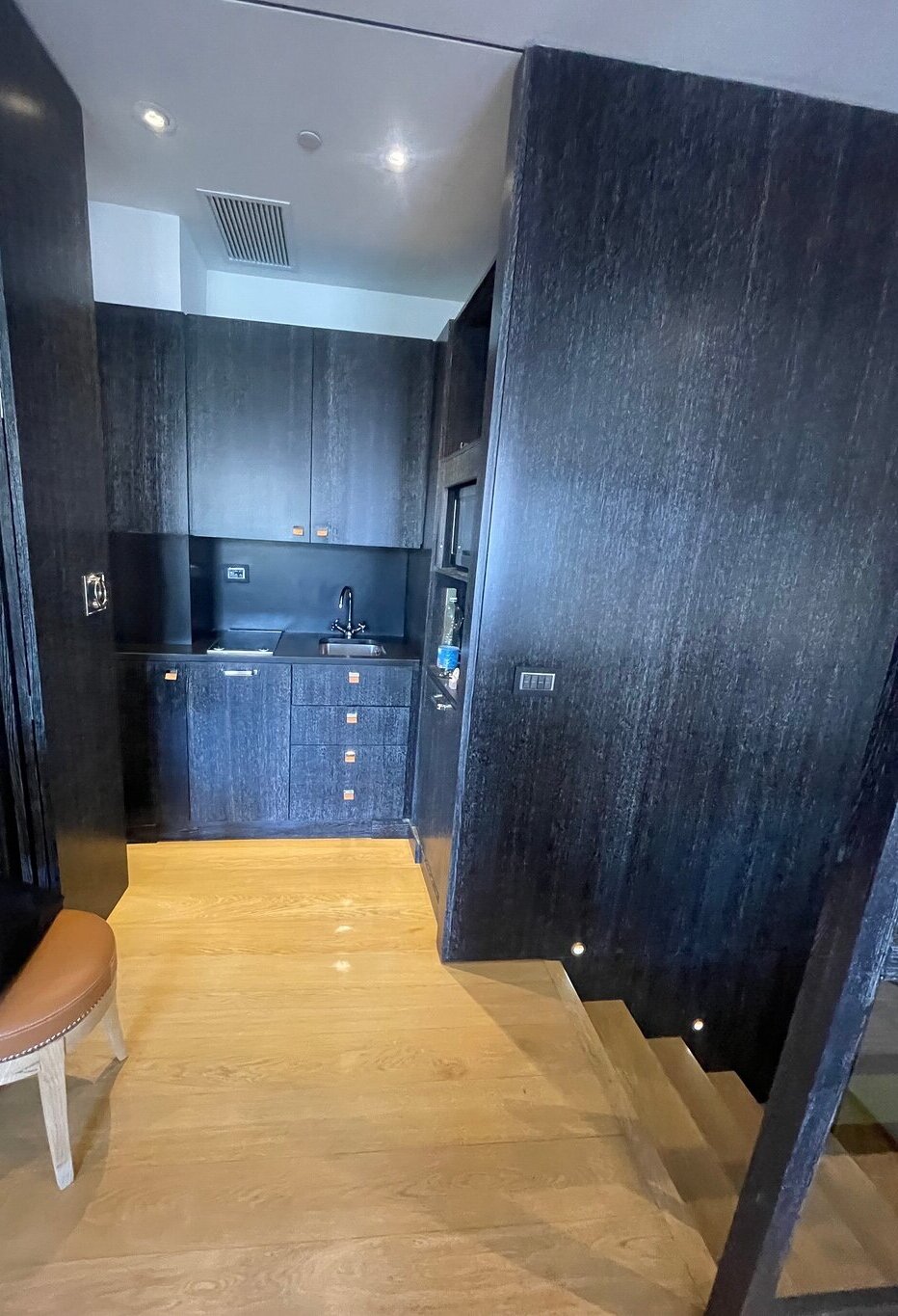 罗马人像酒店-客卧