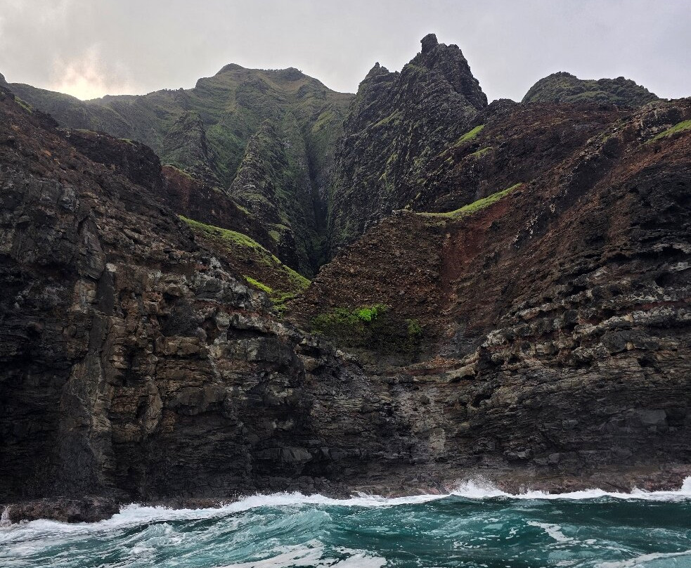 Makana Charters and Tours-卡慕也拉必去景点