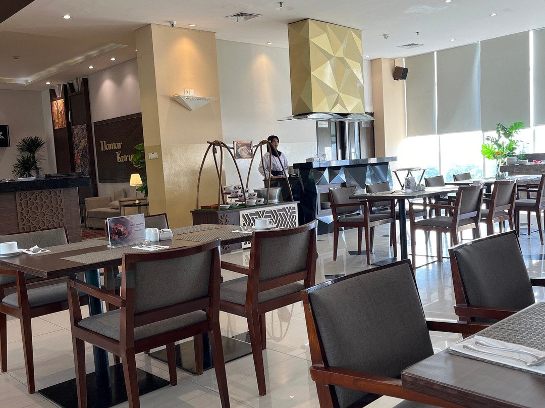 Hotel Santika Gresik主图