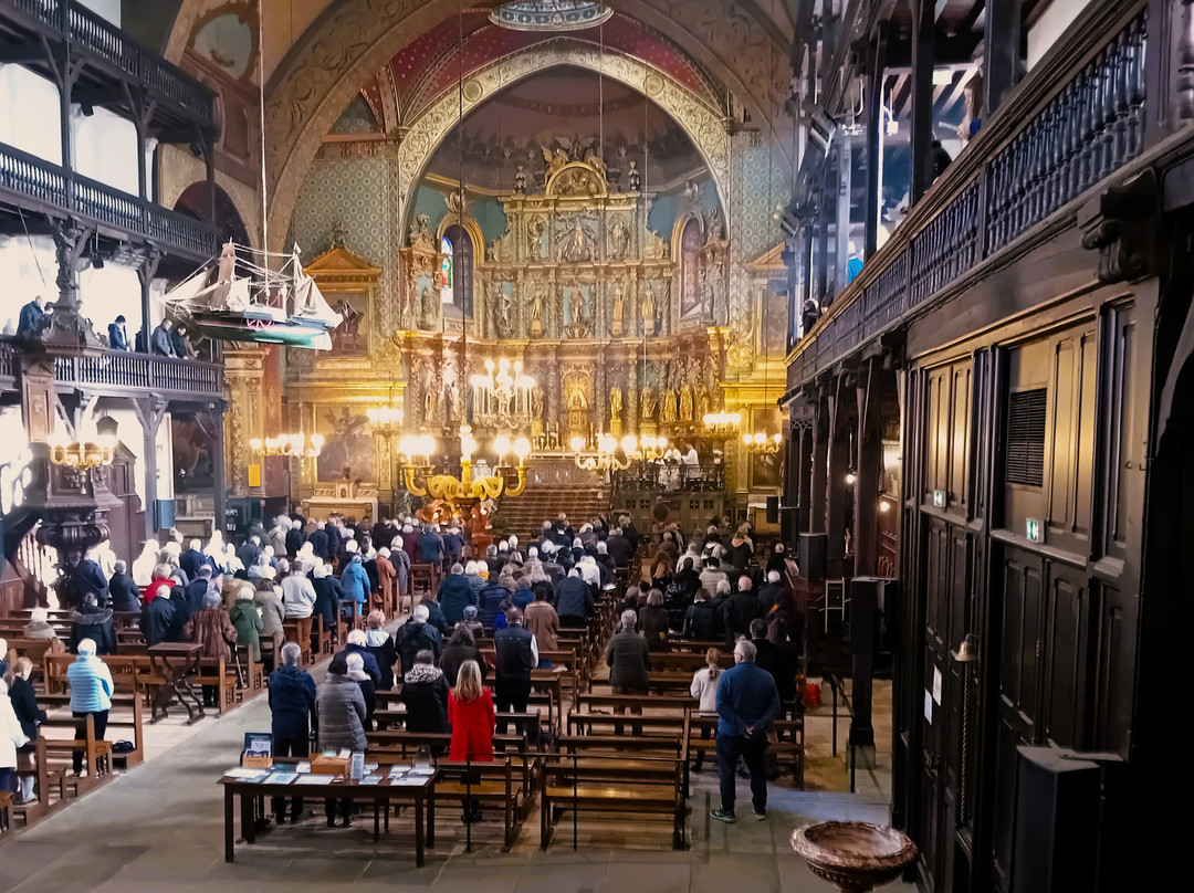 Eglise Saint-Jean-Baptiste-圣尚德路斯必去景点