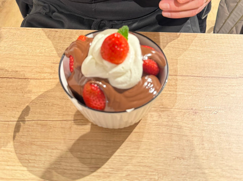 梵高咖啡馆-阿尔勒必去景点