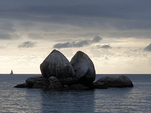Split Apple Rock-凯特里特里必去景点