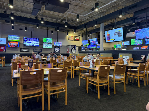 Buffalo Wild Wings主图