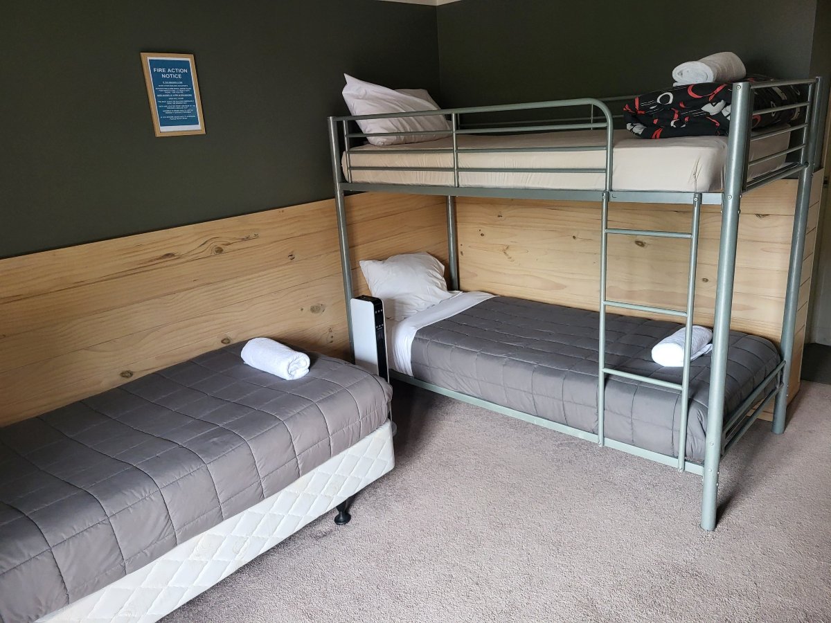 怀托摩乡村山区木屋奇威帕卡之家-客卧