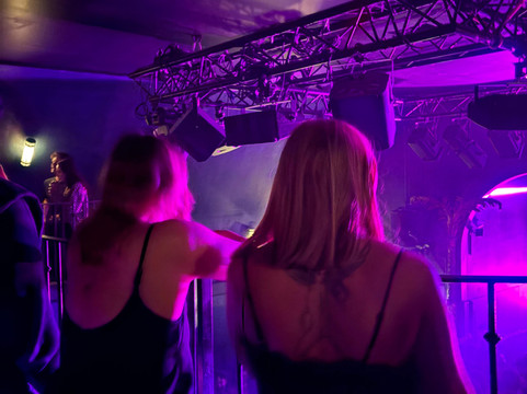 Les Etoiles舞厅-巴黎必去景点