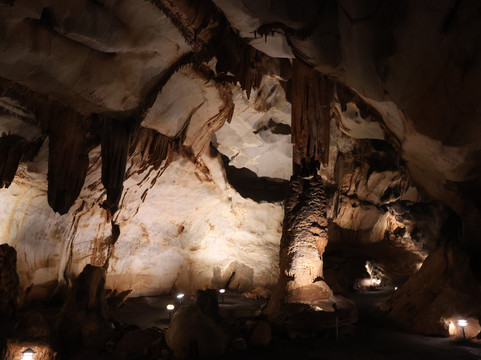 Melrose Caverns-哈里森堡必去景点