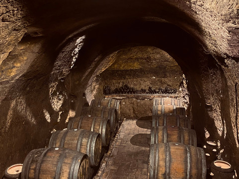 Cantine del Notaio-Rionero in Vulture必去景点