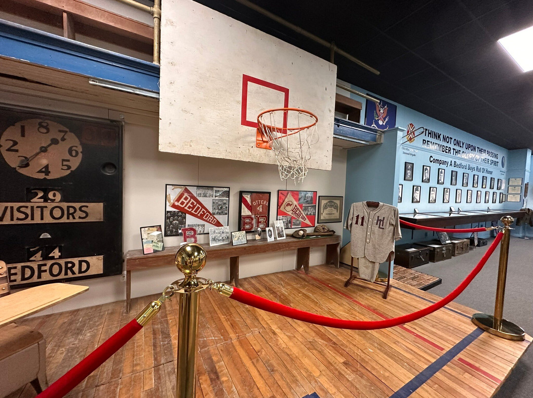 Bedford Boys Tribute Center-Bedford必去景点