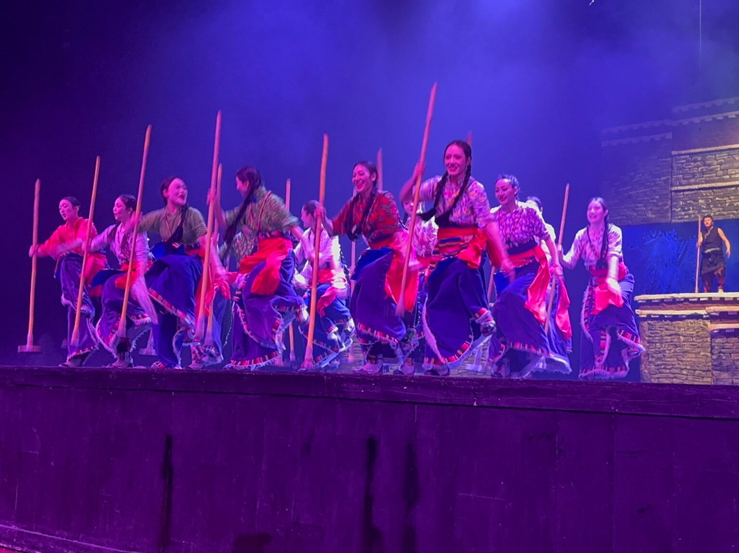 九寨沟民族艺术中心-九寨沟县必去景点