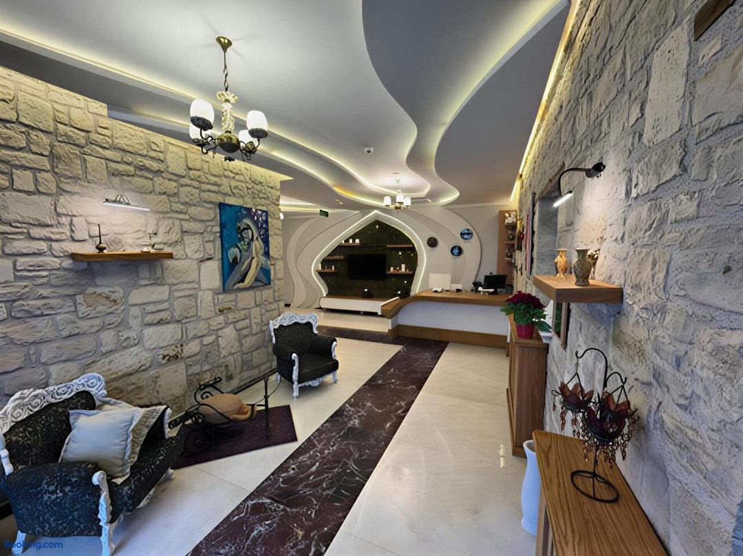 Atrium Suites
