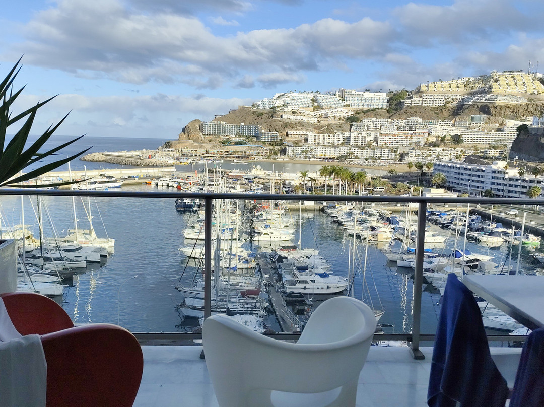 滨海套房酒店主图