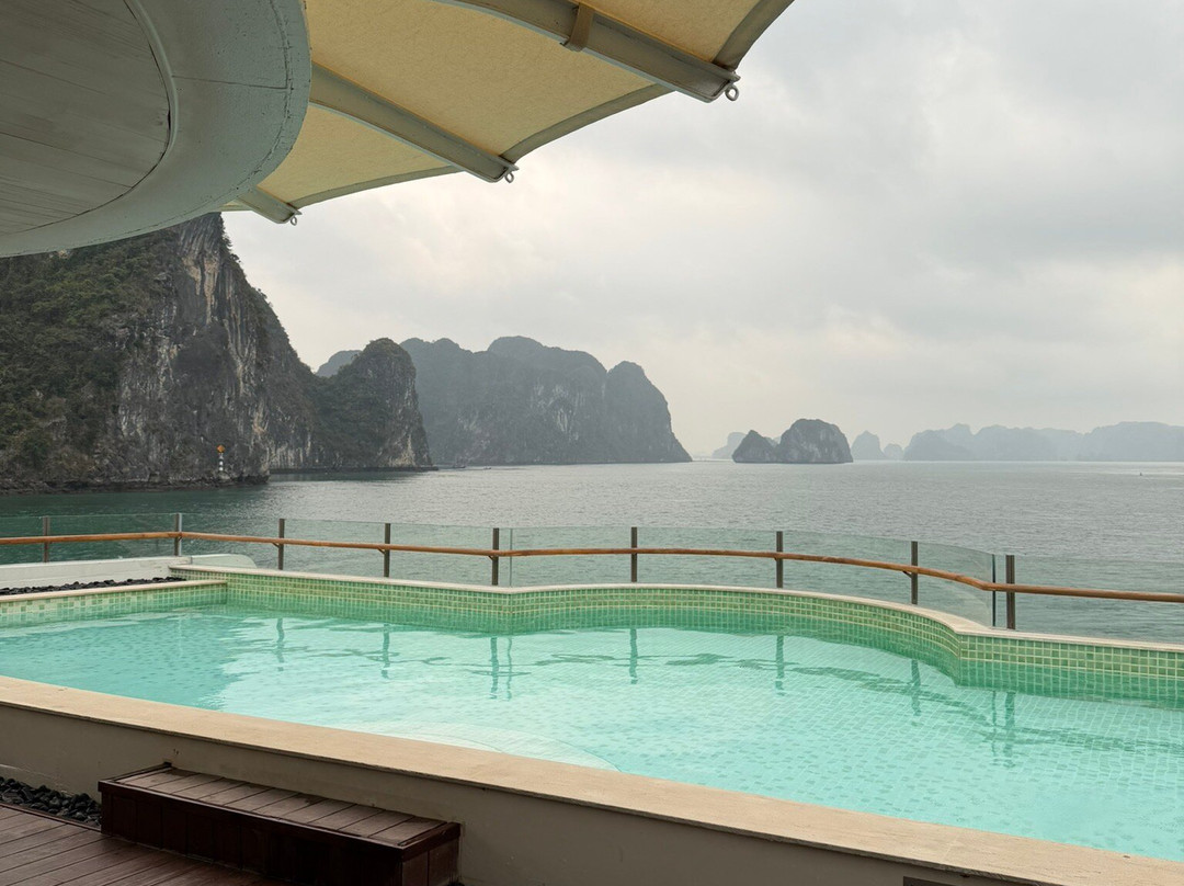 Bhaya Cruises-下龙湾必去景点