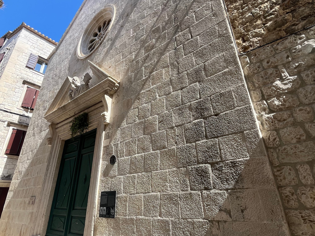 The Church of St. Peter-特罗吉尔必去景点