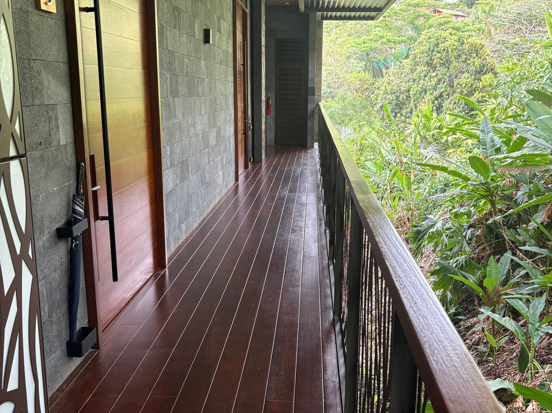 洛斯奥托斯度假村主图