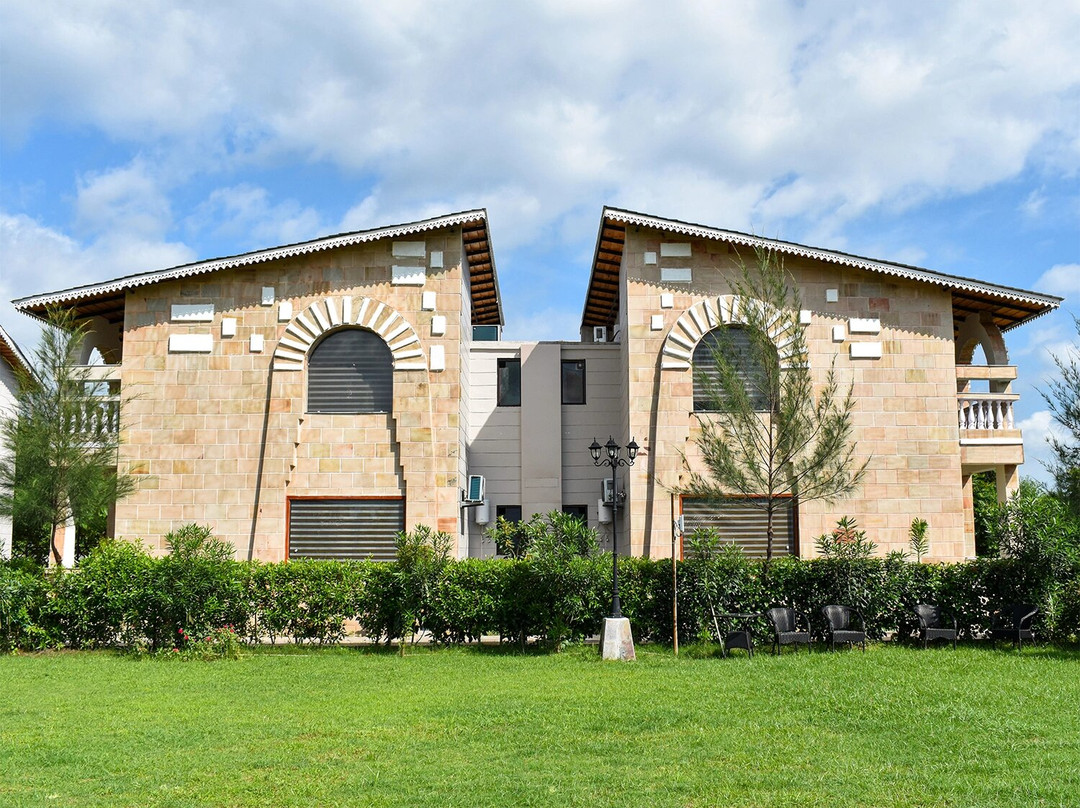 Amaris Greens Resort