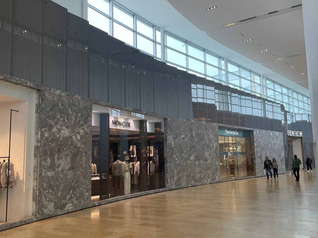 Square One Shopping Centre-米西索加必去景点