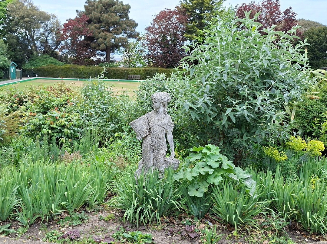Whitstable Castle & Gardens-惠茨特布尔必去景点