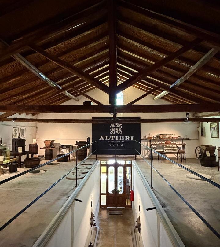 Altieri Wines - Vinorum-路冉得库约必去景点