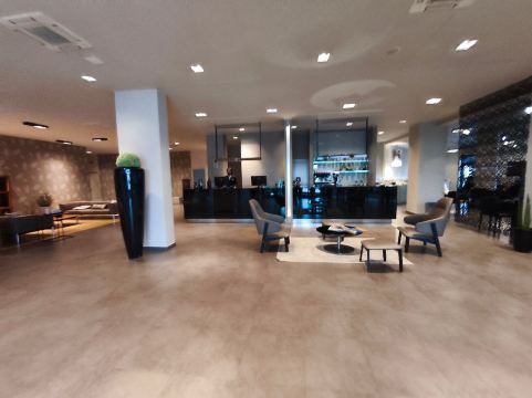 G 酒店-旅行者