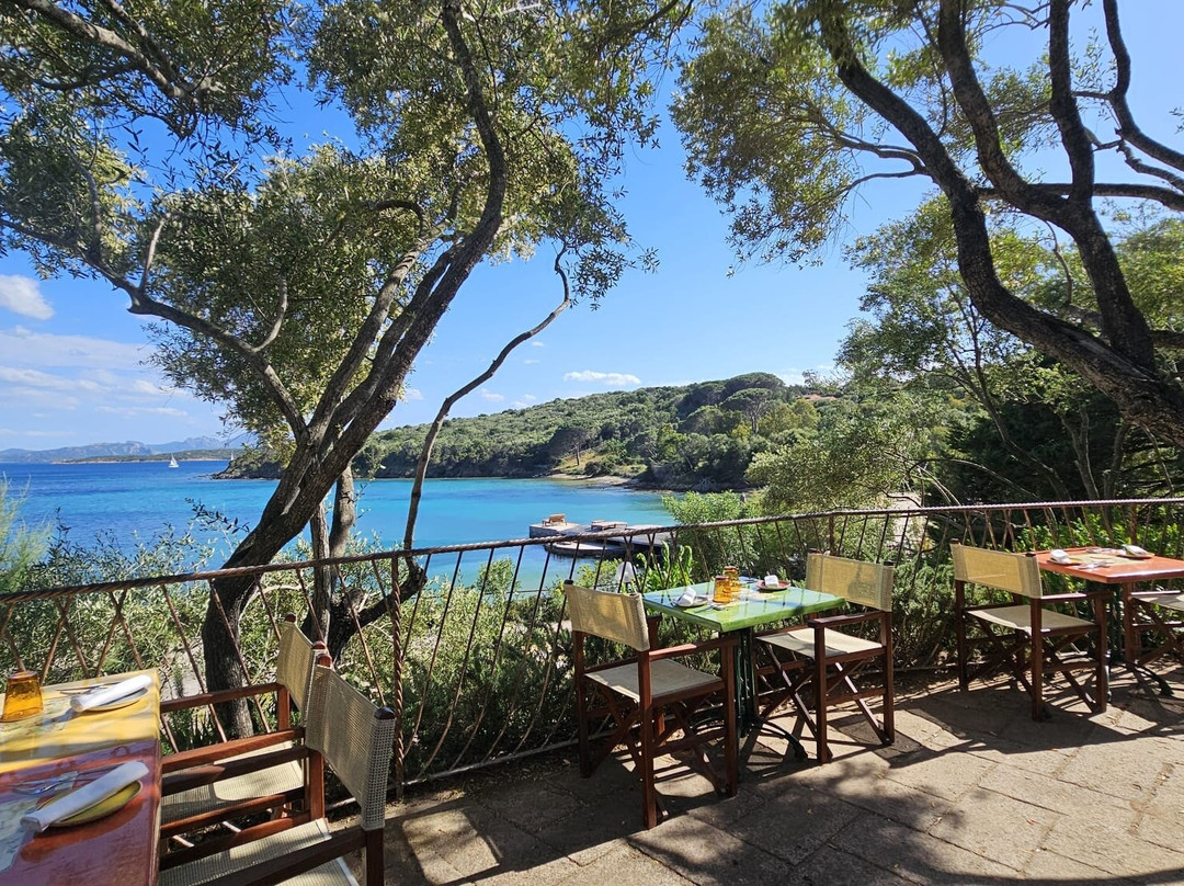 卡普多德索拉索海水浴温泉酒店主图