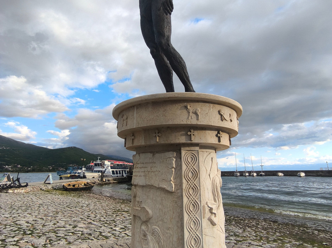 Catcher Of A Cross Monument-奥赫里德必去景点