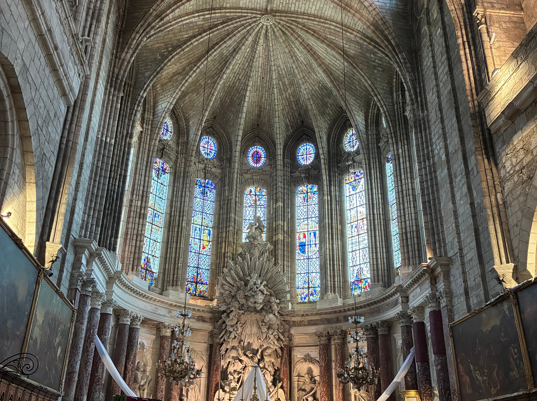 Cathédrale Saint-Nazaire de Béziers-贝济耶必去景点