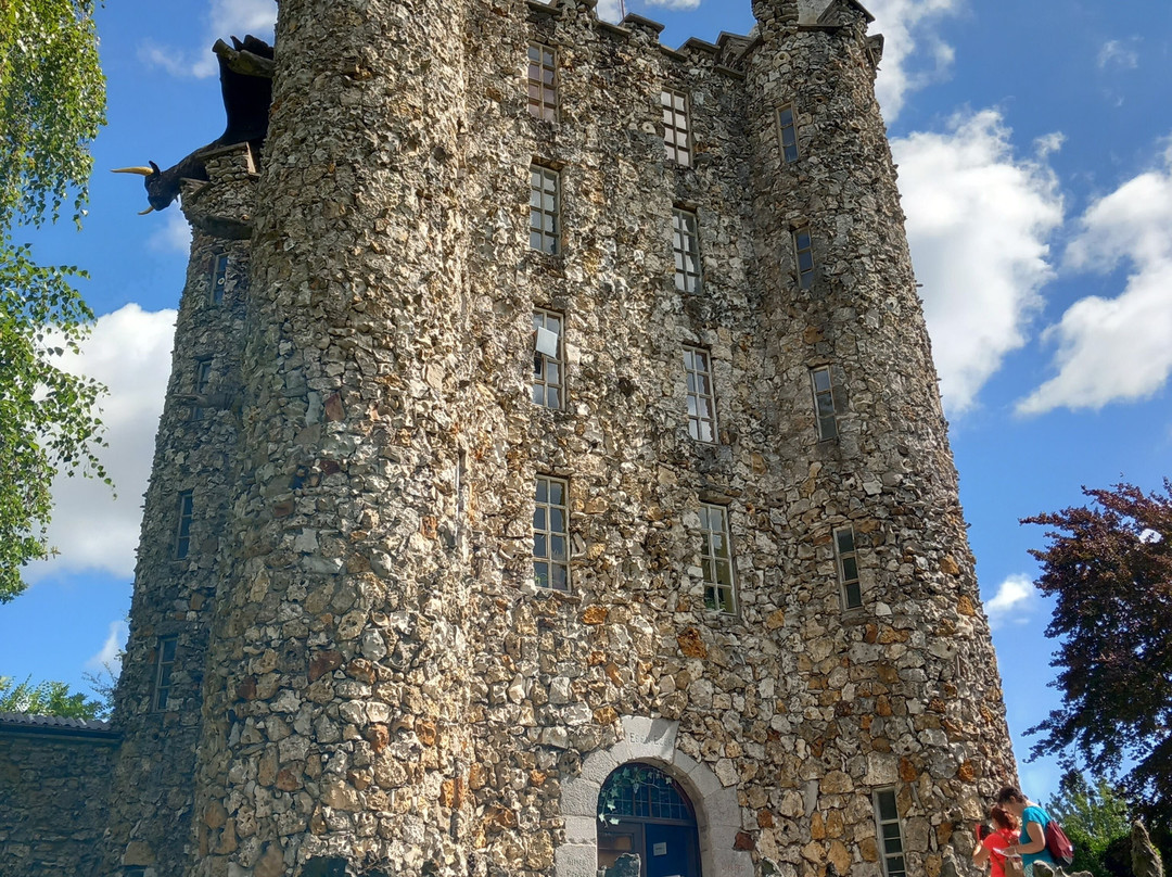 Eben-Ezer Tower-Bassenge必去景点