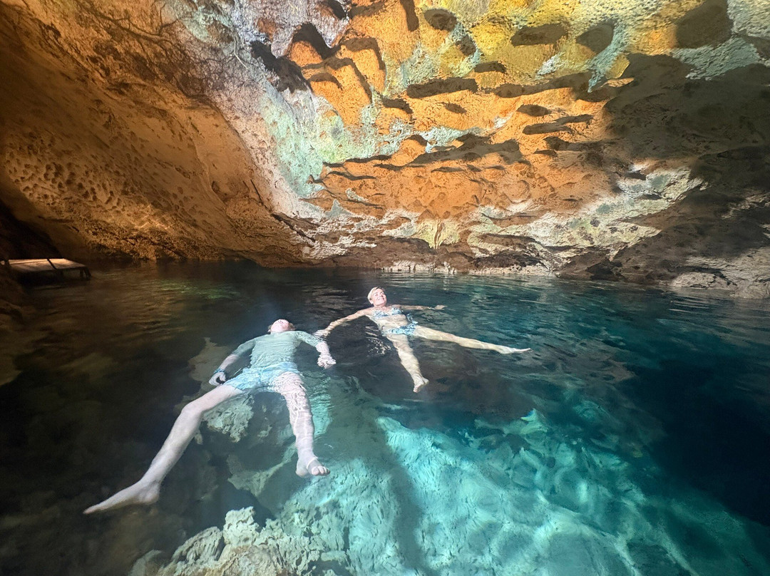 Paje Cave-帕杰必去景点