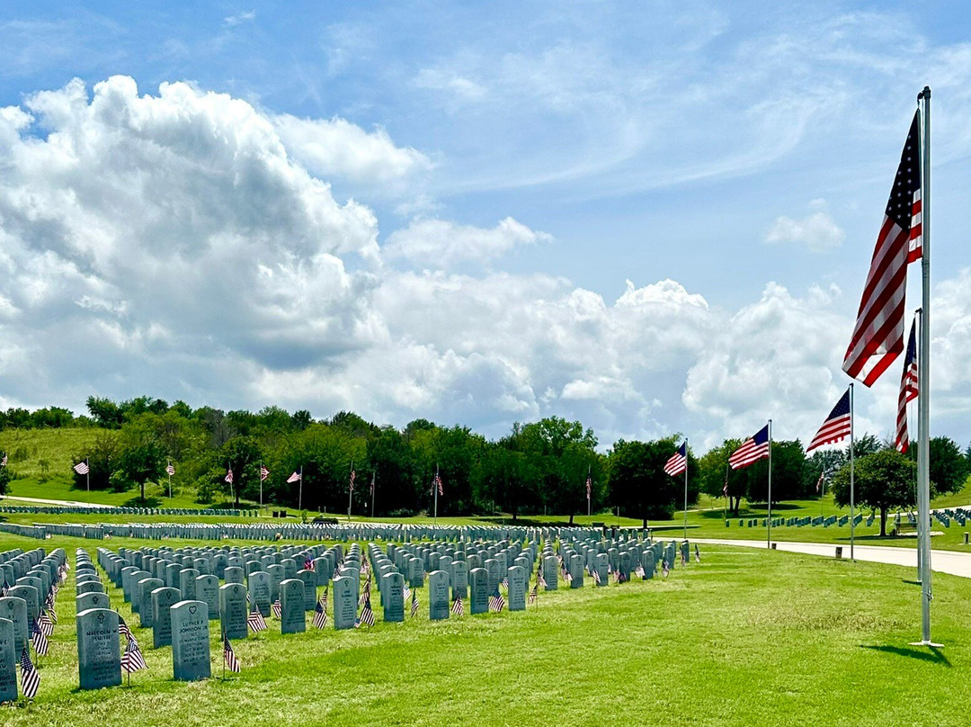 DFW National Cemetery-达拉斯必去景点