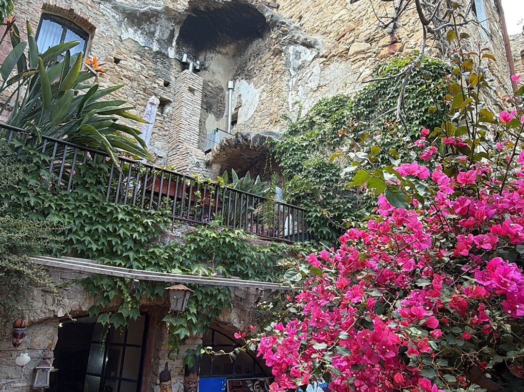 Old Bussana (Bussana Vecchia)-圣雷莫必去景点