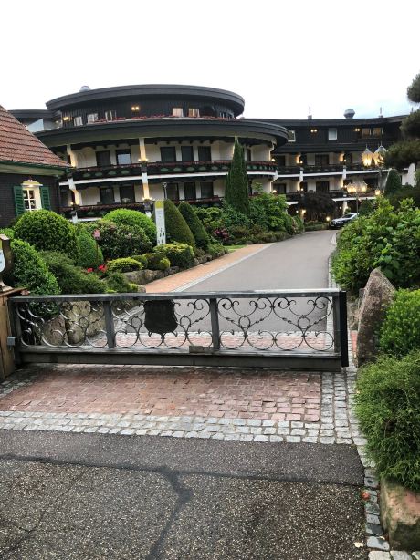 巴雷斯酒店-旅行者