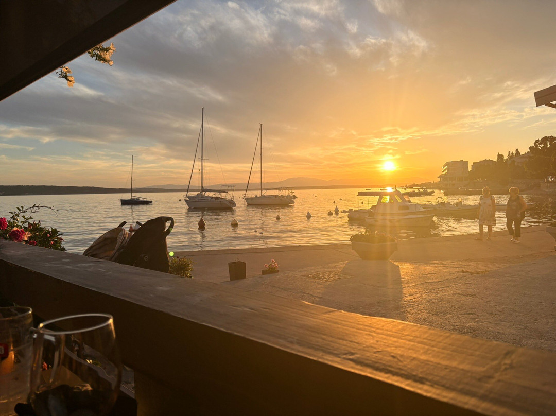 Caffe bar pizzeria “BAZENI”