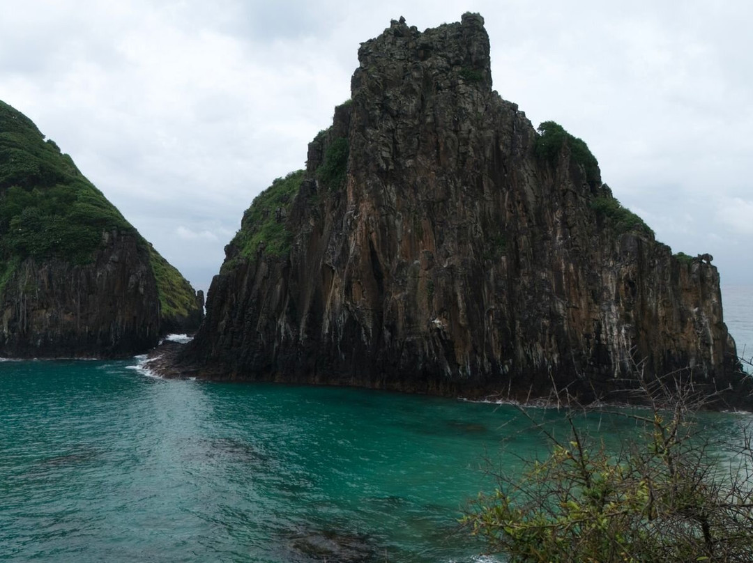 Morro dois Irmãos-费尔南多-迪诺罗尼亚群岛必去景点