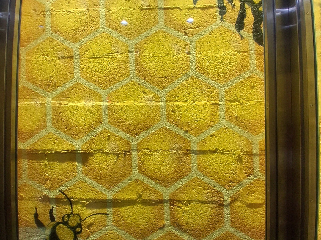 蜂巢酒店主图