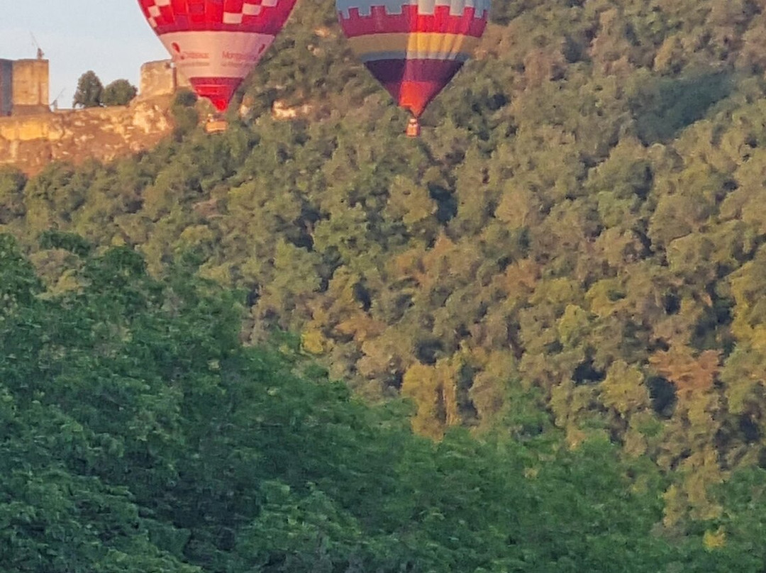 Montgolfiere et Chateaux-贝纳克和卡泽纳克必去景点