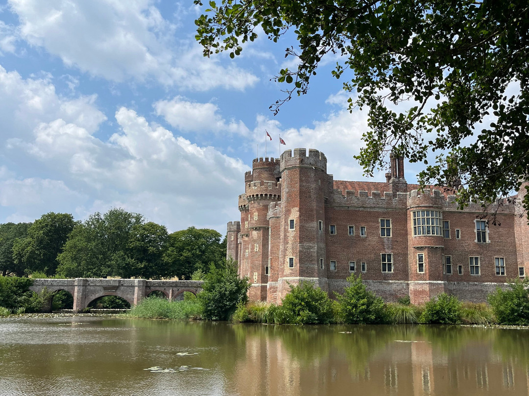 Herstmonceux Castle-Hailsham必去景点