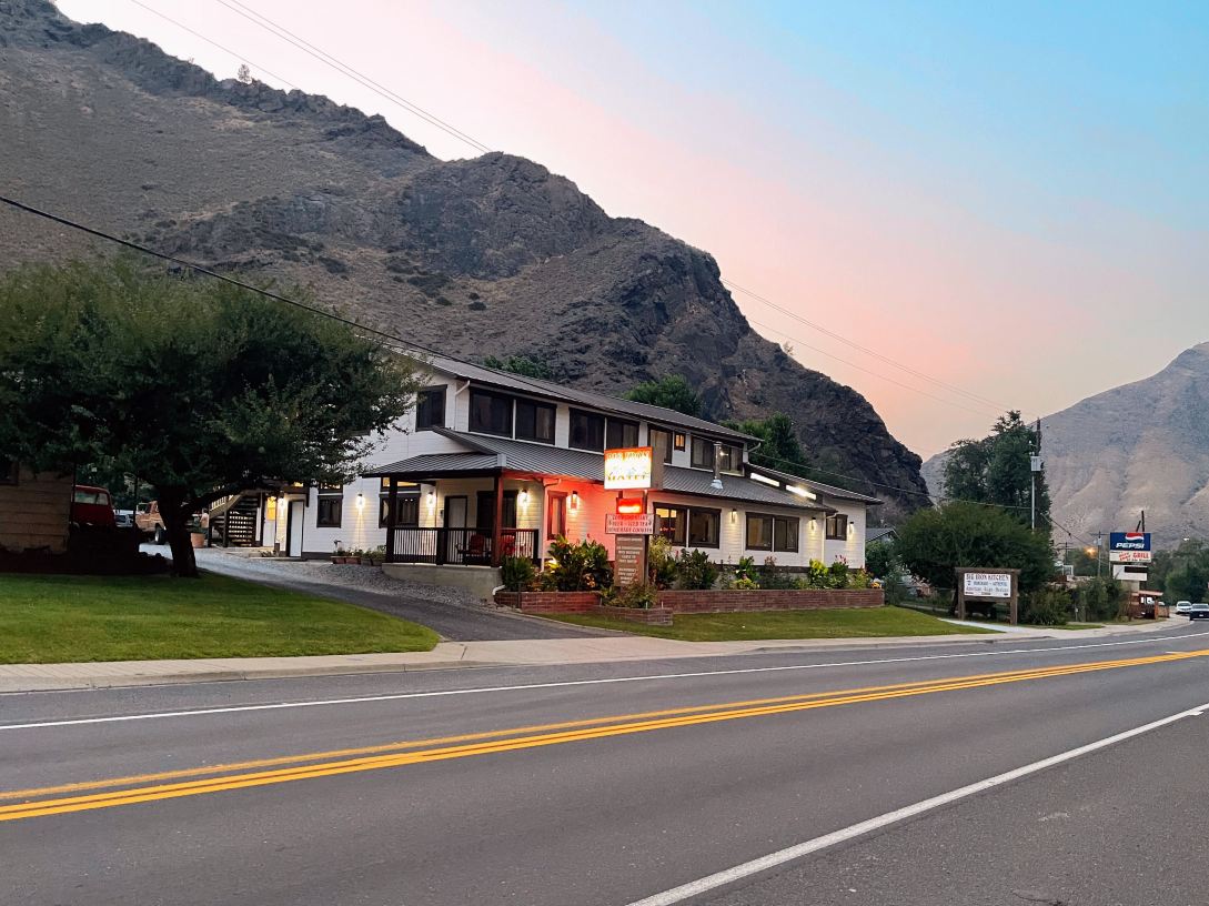 Big Iron Motel-旅行者