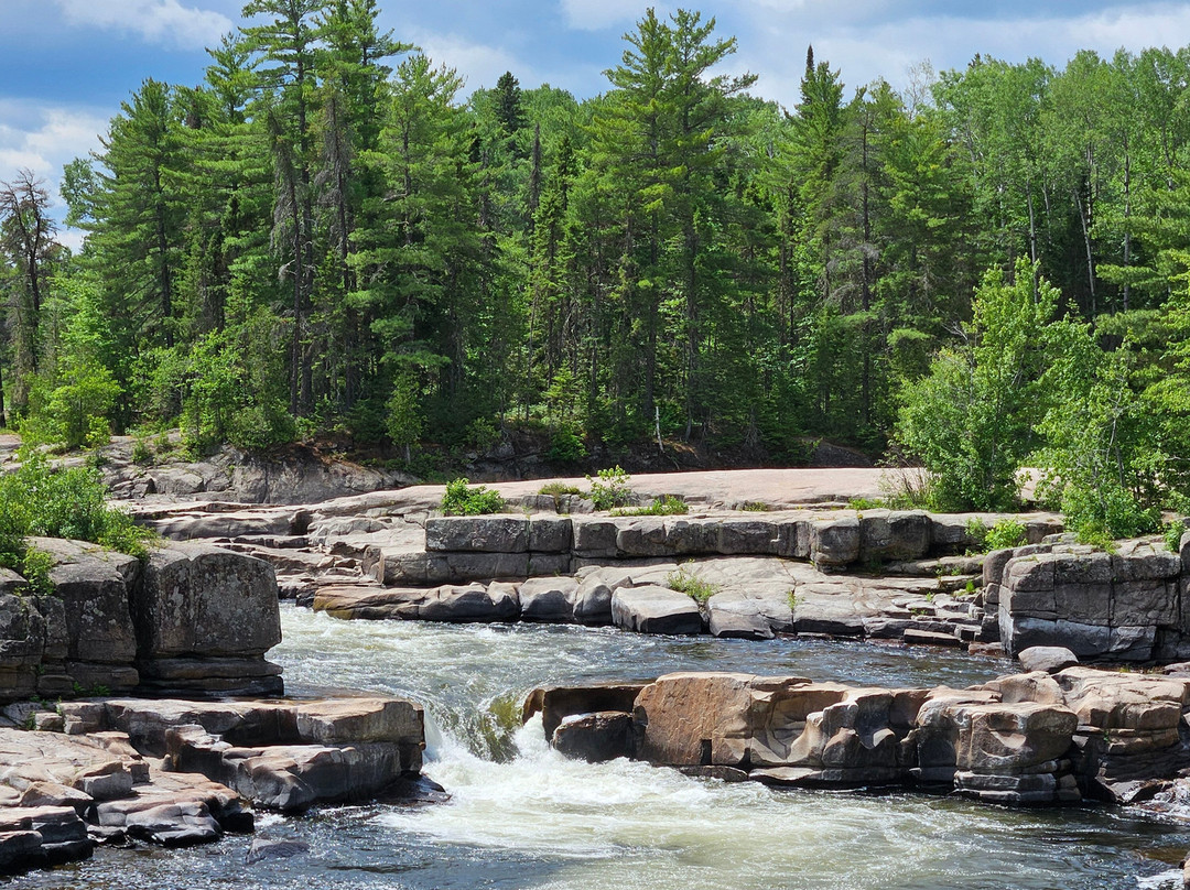 Pabineau Falls-Bathurst必去景点