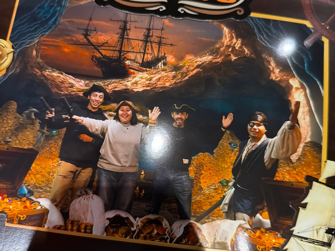 Aventura Pirata-康泊琉海水浴场必去景点
