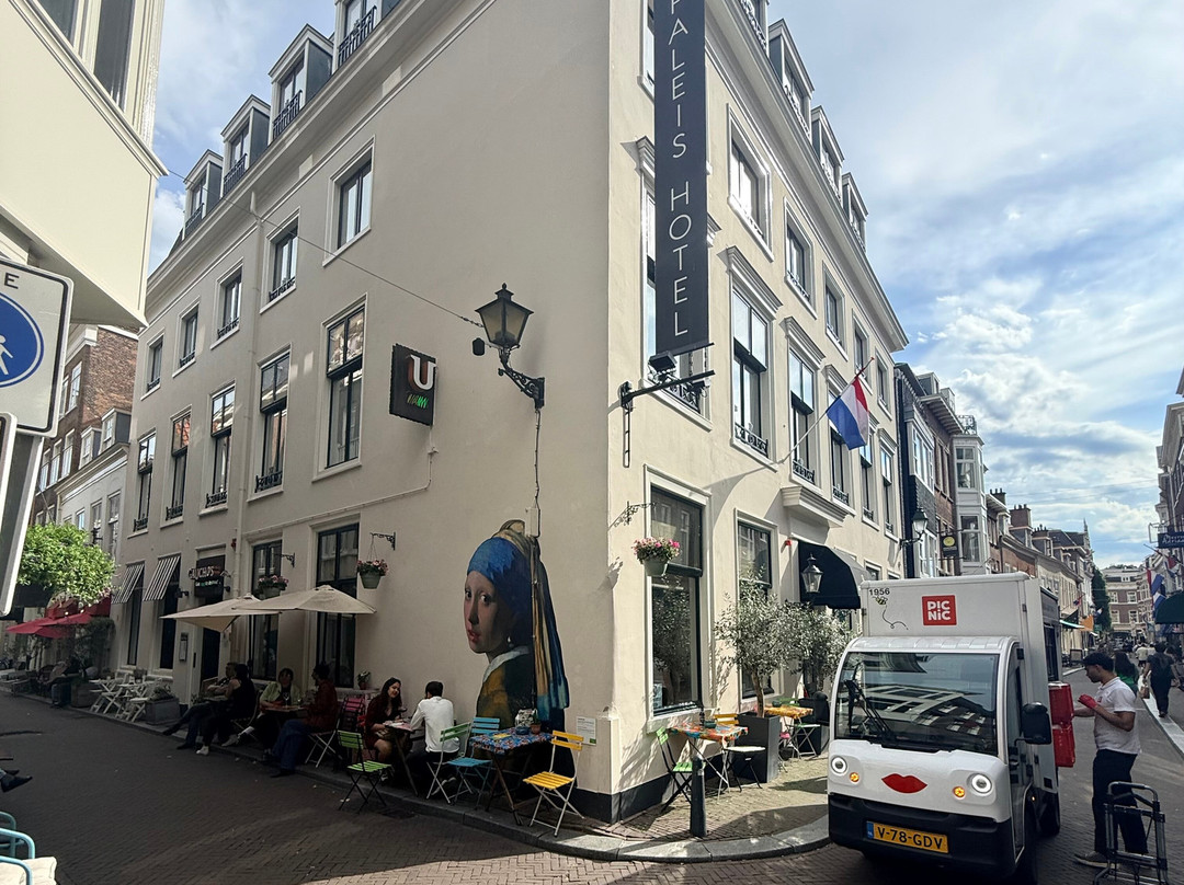 皇宫酒店主图