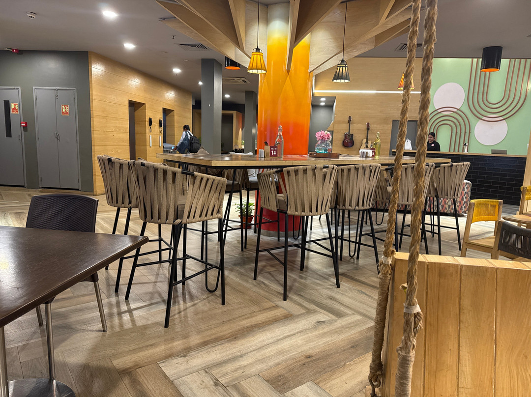 贾姆谢德布尔姜之栈酒店主图