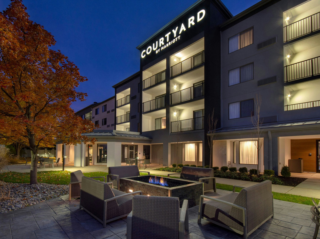 希伯伦酒店住宿-Courtyard by Marriott Cincinnati Airport