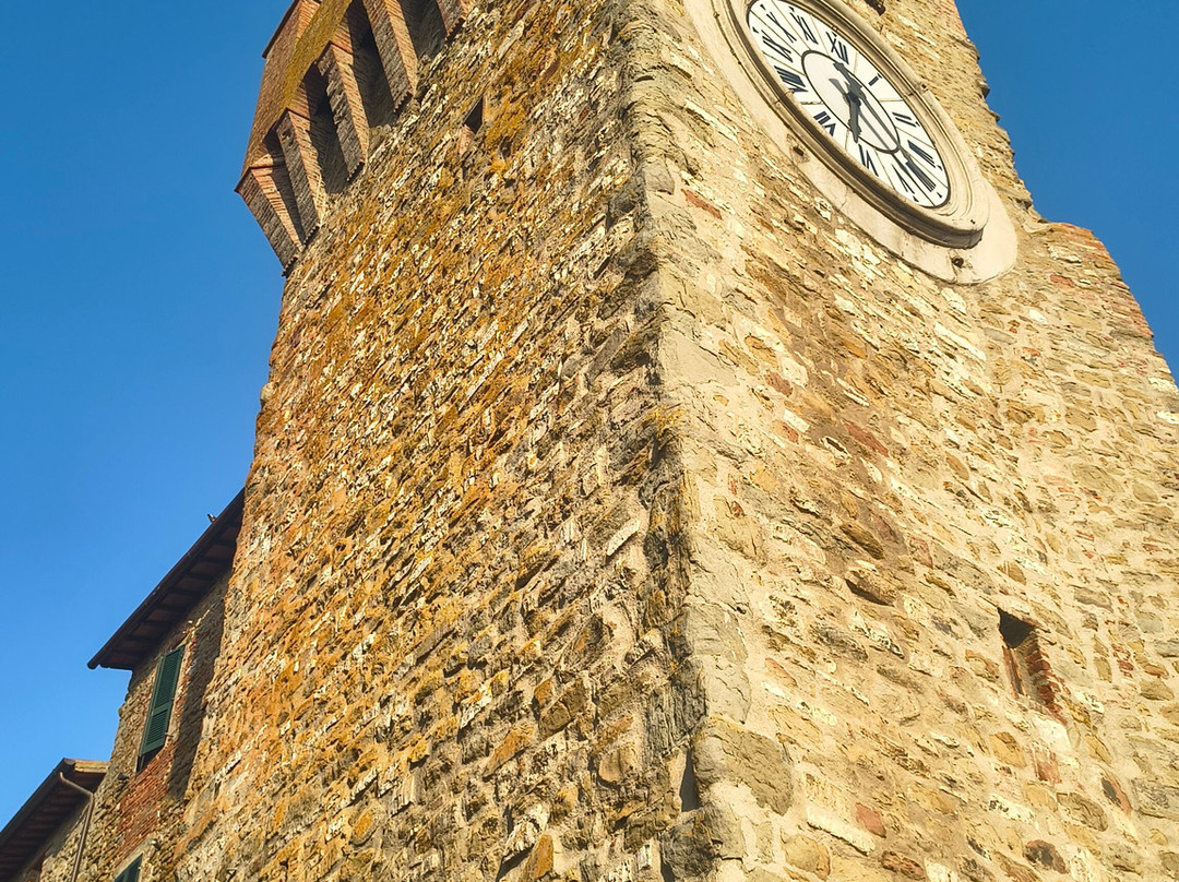 Torre Dell'orologio-Passignano sul Trasimeno必去景点
